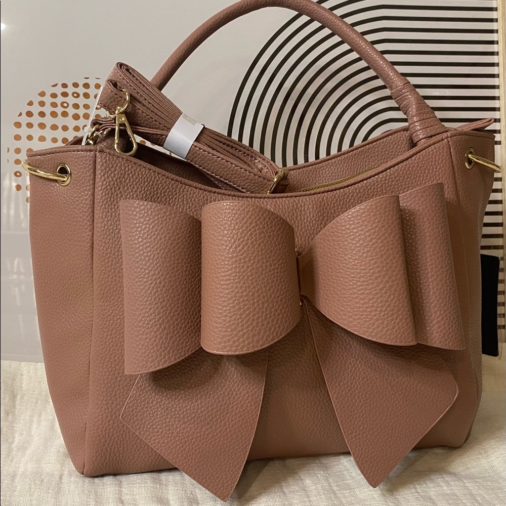 NEW shoulder or crossbody bag / Mauve Color/ Medium Size/Chic and trendy stylish